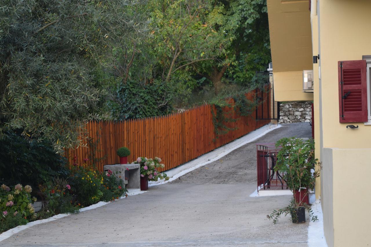 To Agridi Apartment Tsoukaladhes Luaran gambar