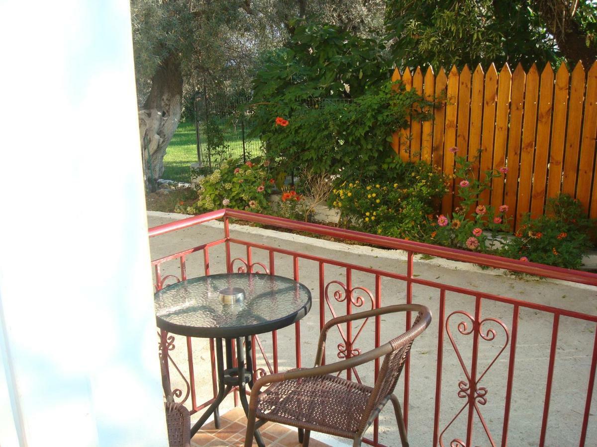 To Agridi Apartment Tsoukaladhes Luaran gambar